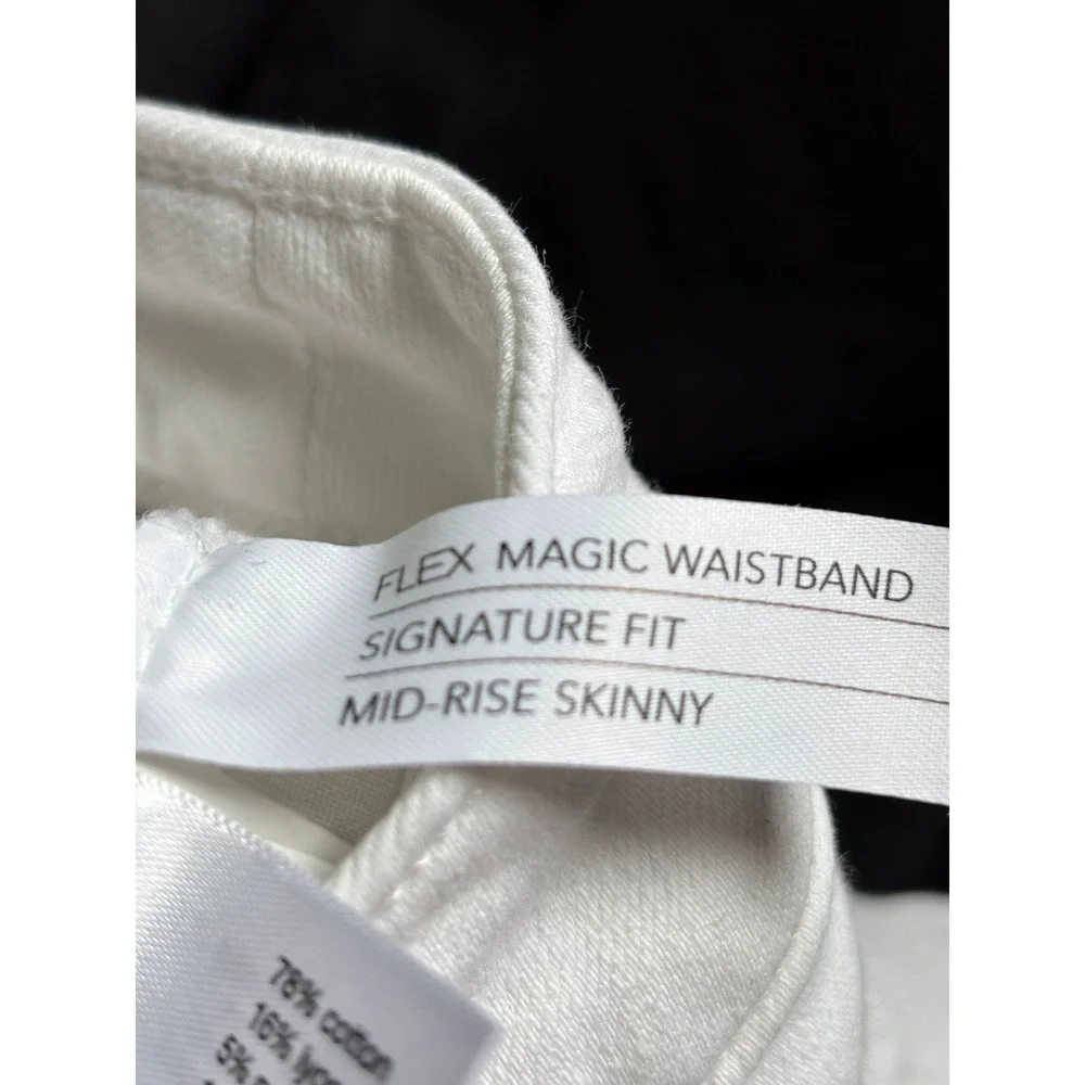 Lane Bryant Womens White Jeans Mid Rise Skinny Size 20 Flex Magic Waistband - Picture 4 of 9